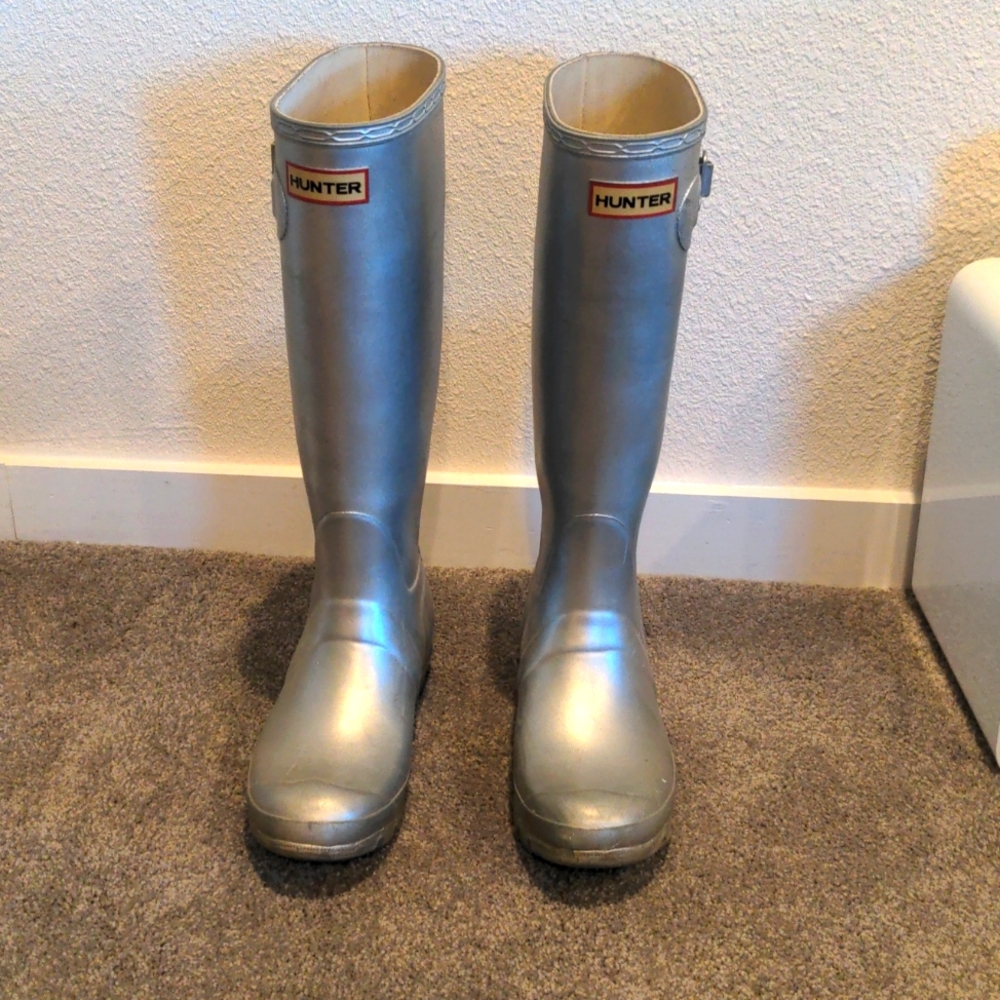 Silver Hunter rainboots size US5M/EU37